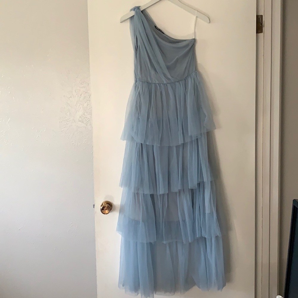Beautiful dusty blue dress! Fits like a 0